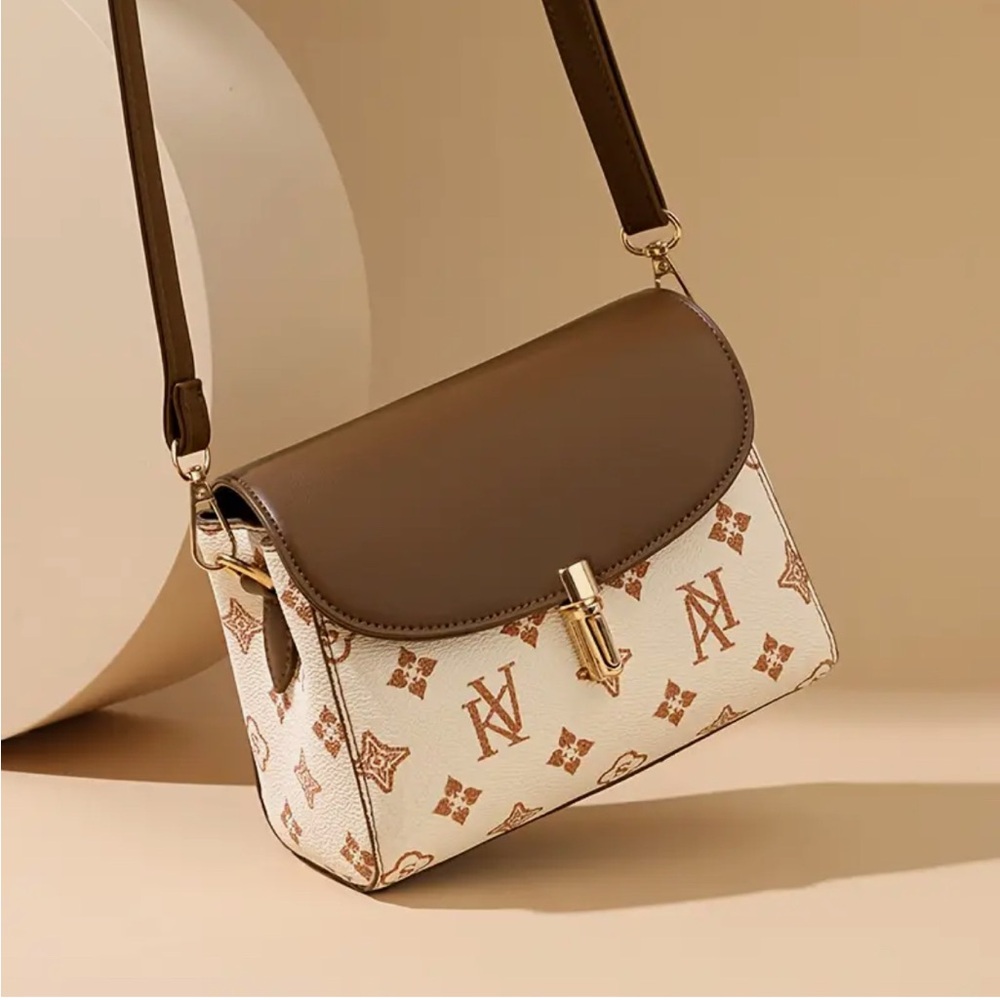 Cream Monogram Crossbody Bag NIP - Picture 2 of 6